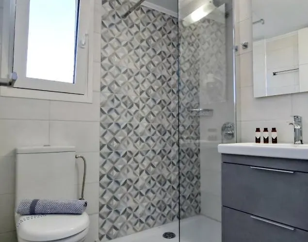 Lovely דירה פיניקונטה